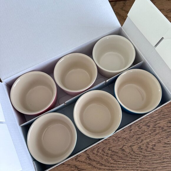 NWT! NEW! Le Creuset 6 PC MINI ROUND RAMEKINS Ombre Stoneware Pink Blue Green - Picture 3 of 7